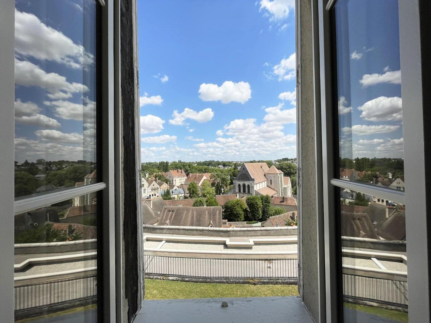 L'Horizon - Entree Independante - Parking Chartres Exterior foto